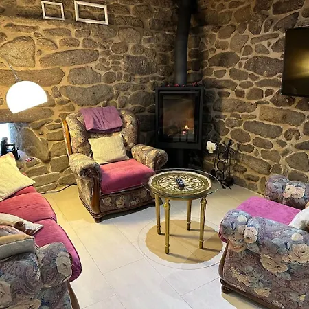 Holiday home Casa Rural Cerca Santiago De Compostela,xallas De Sura Ameijenda